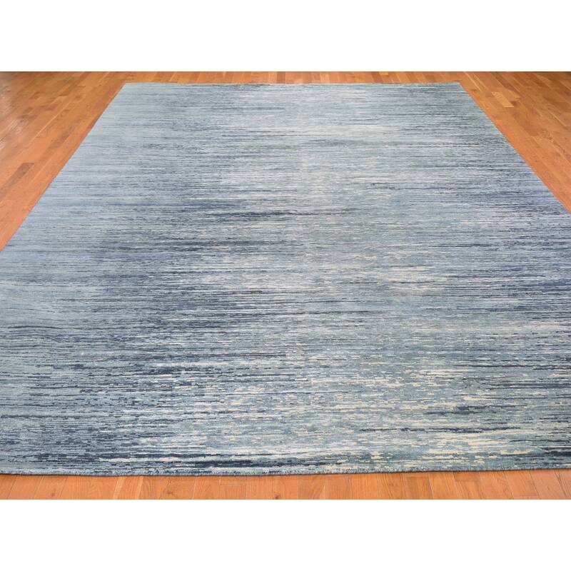 Shahbanu Rugs Blue Zero Pile Pure Wool Ombre Design Hand Knotted